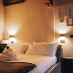 Lo Matson Bed & Breakfast